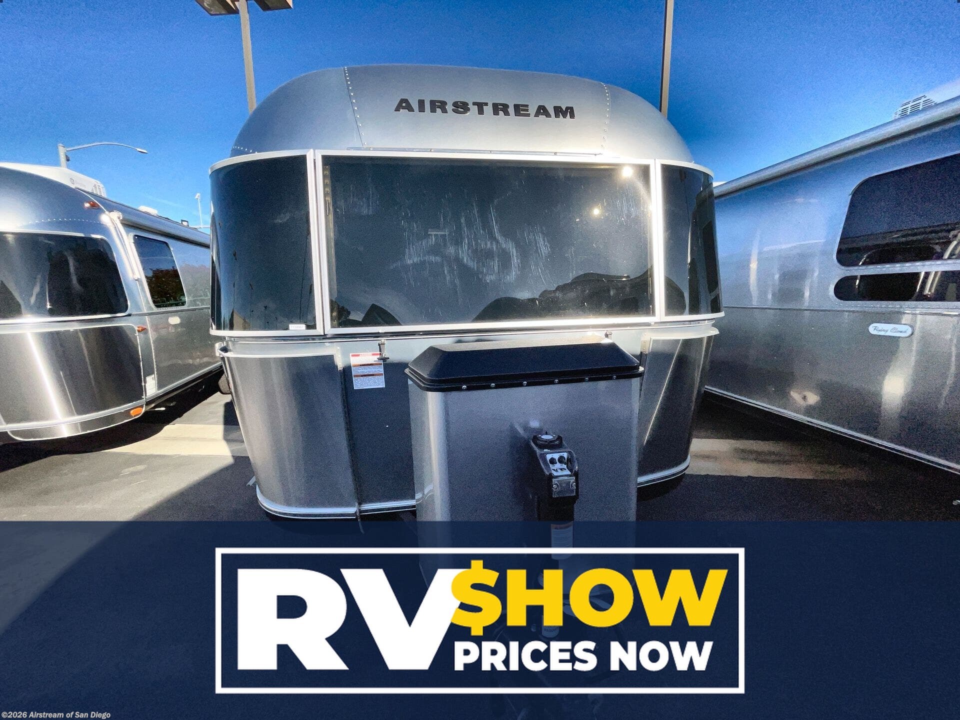 New 2026 Airstream Classic 28RB Twin available in San Diego, California