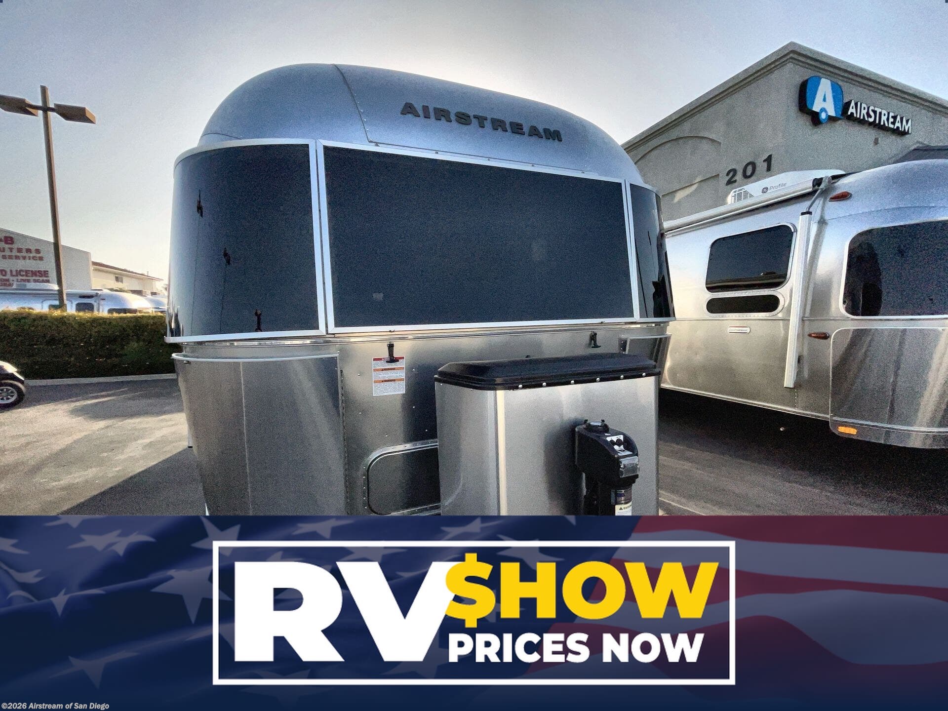 New 2026 Airstream International 27FBQ available in San Diego, California