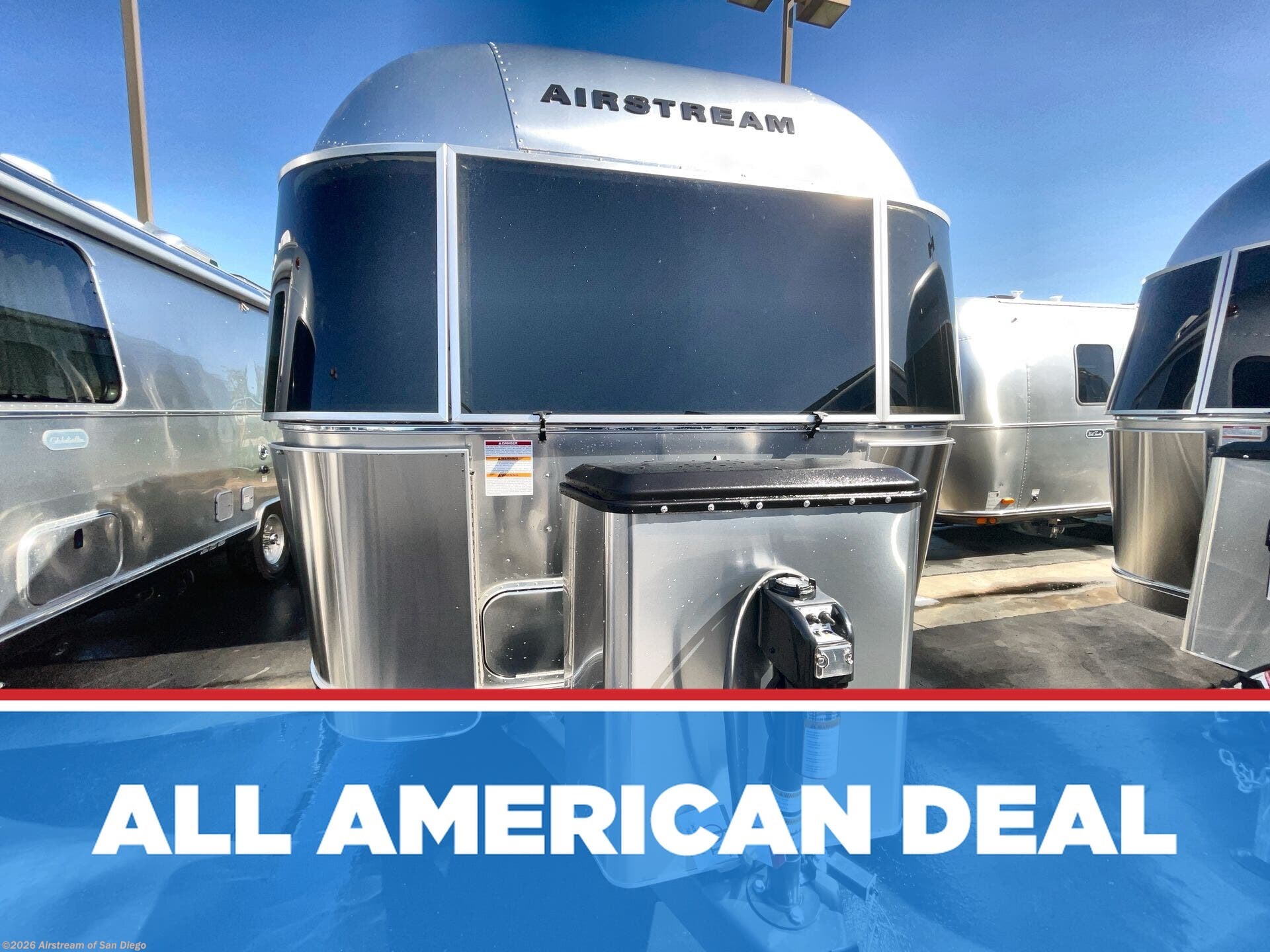 New 2026 Airstream Flying Cloud 23FB Twin available in San Diego, California