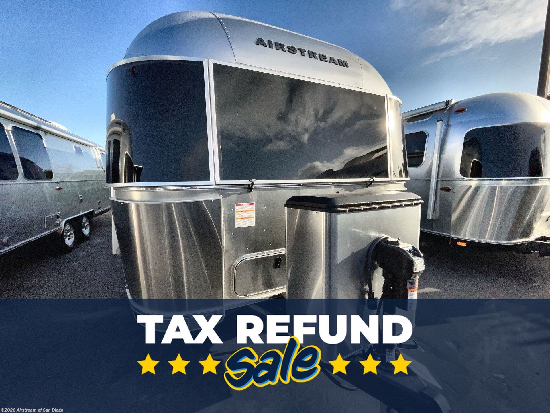 New 2026 Airstream International 27FB available in San Diego, California