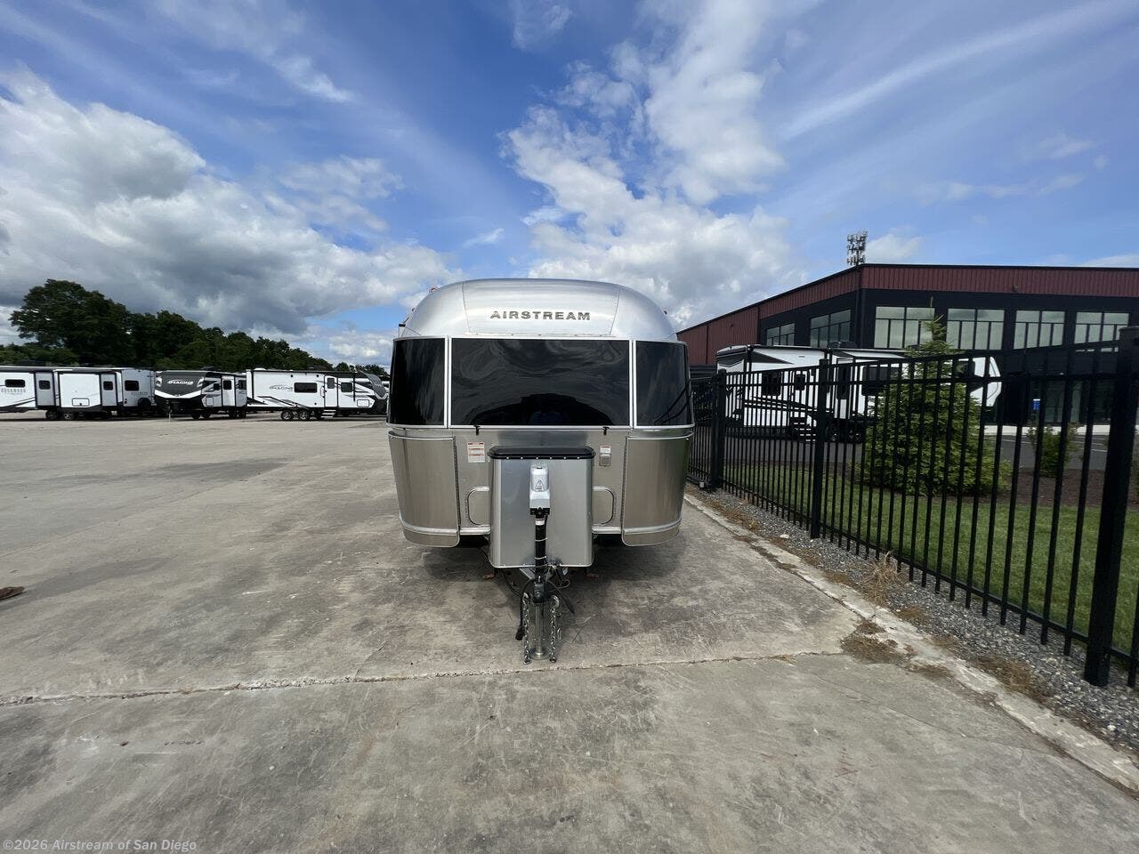 New 2026 Airstream Globetrotter 25FB Twin available in San Diego, California