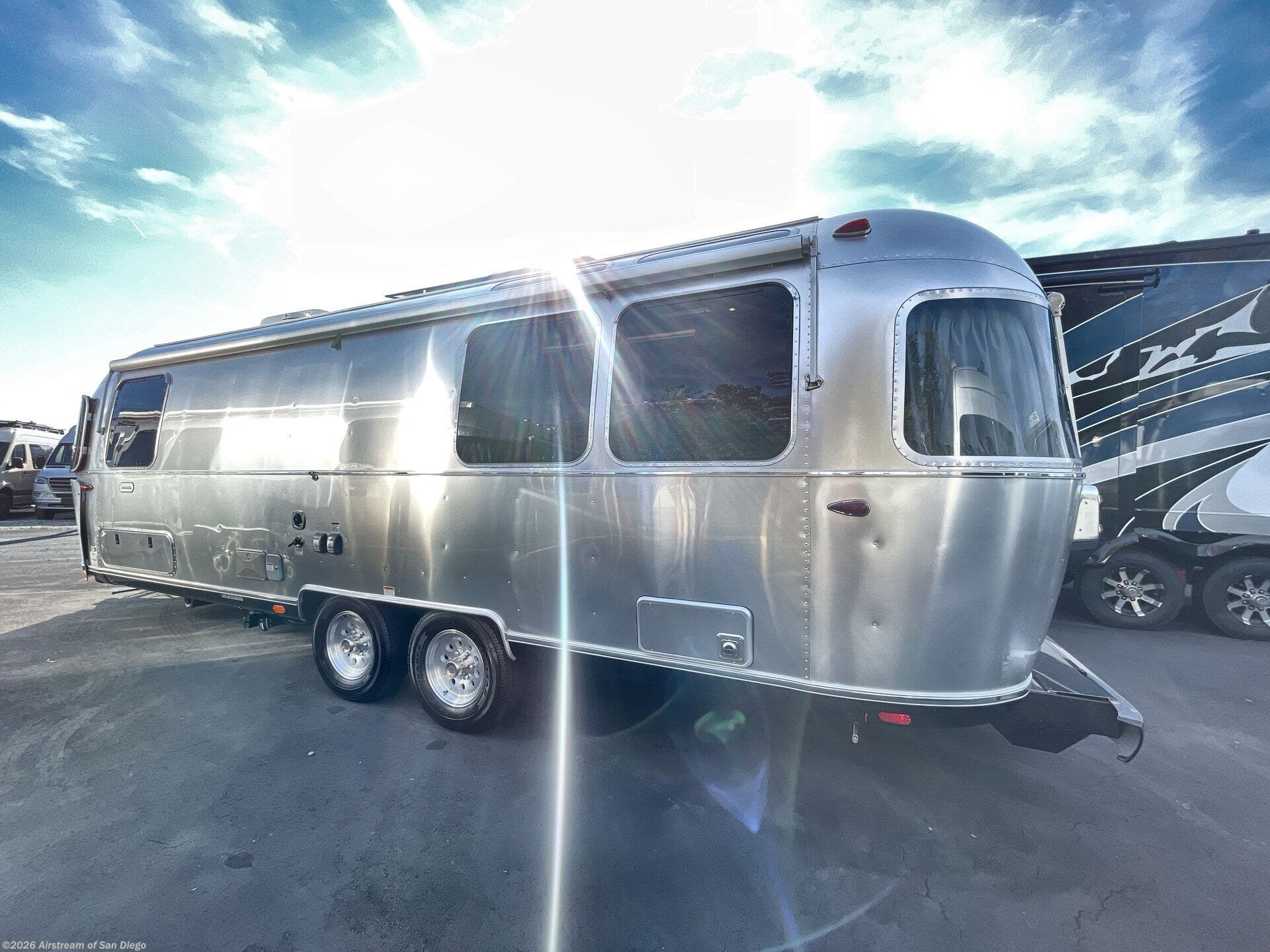 New 2027 Airstream Globetrotter 27FBT available in San Diego, California