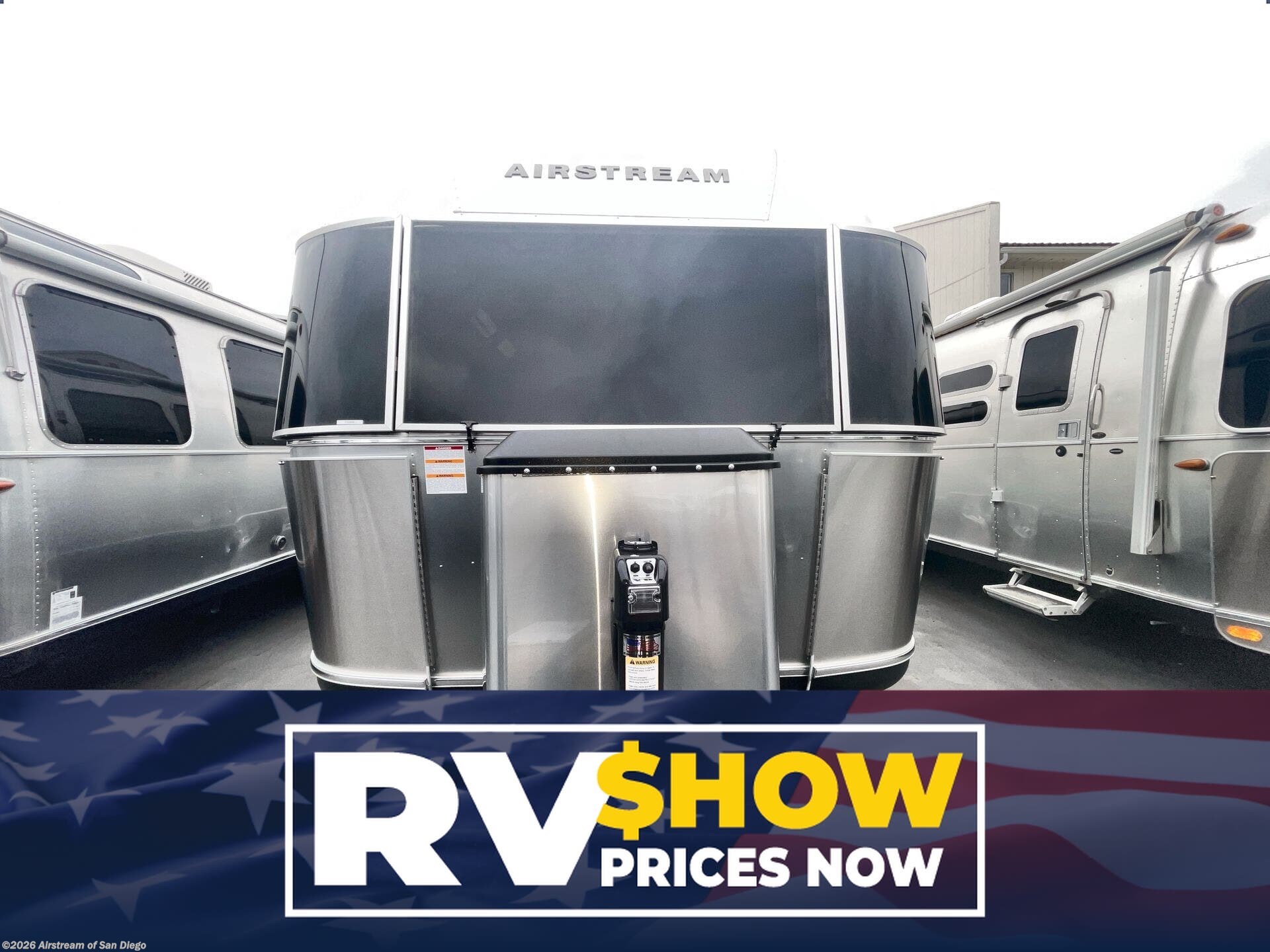 New 2027 Airstream Classic 28RB Twin available in San Diego, California