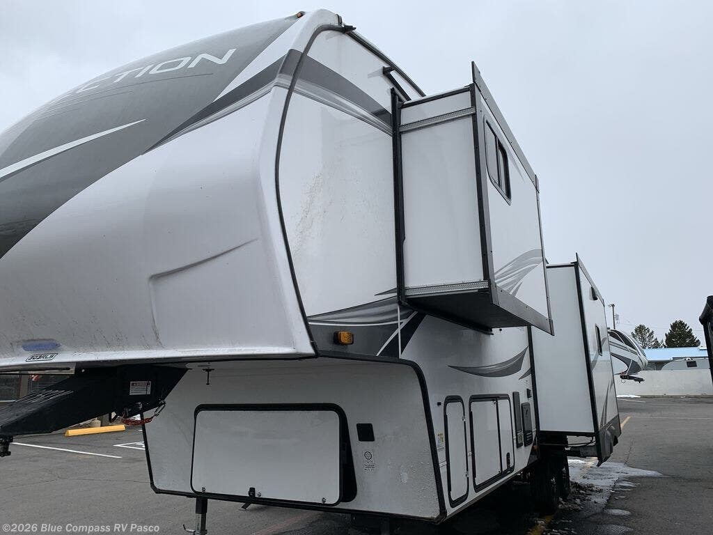 New 2026 Grand Design Reflection 303RLS available in Pasco, Washington