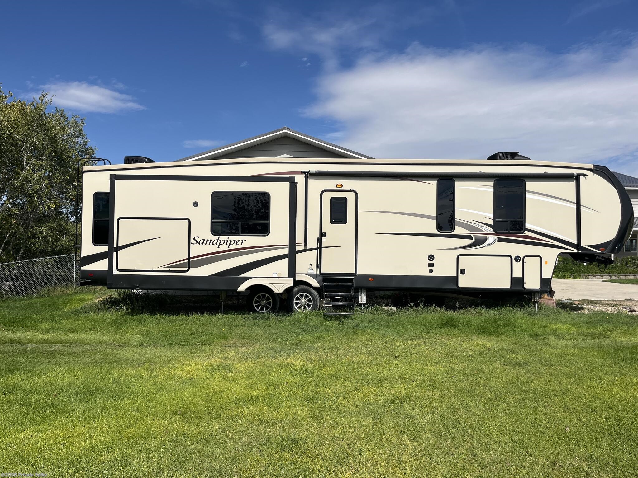 Used 2017 Forest River Sandpiper Luxury 2-BR Bunkhouse, Loft, W/D Hookups, Sleeps 11 available in East Helena, Montana