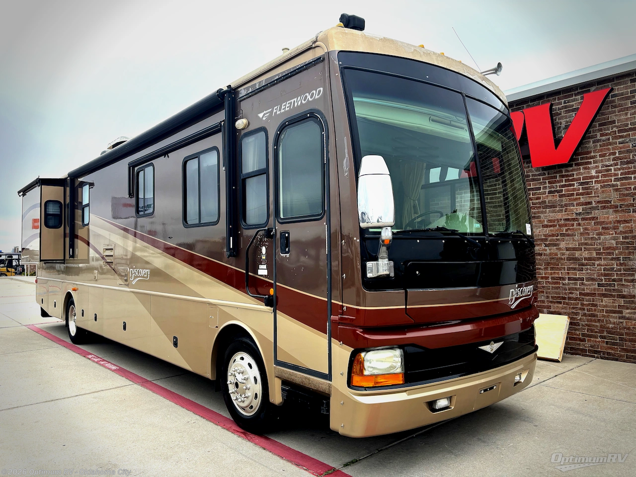 Used 2006 Fleetwood Discovery 39V available in Moore, Oklahoma