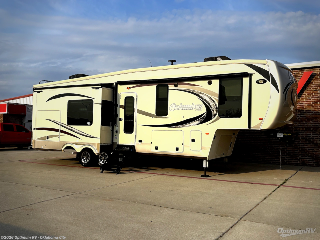 Used 2019 Palomino Columbus F298RL available in Moore, Oklahoma