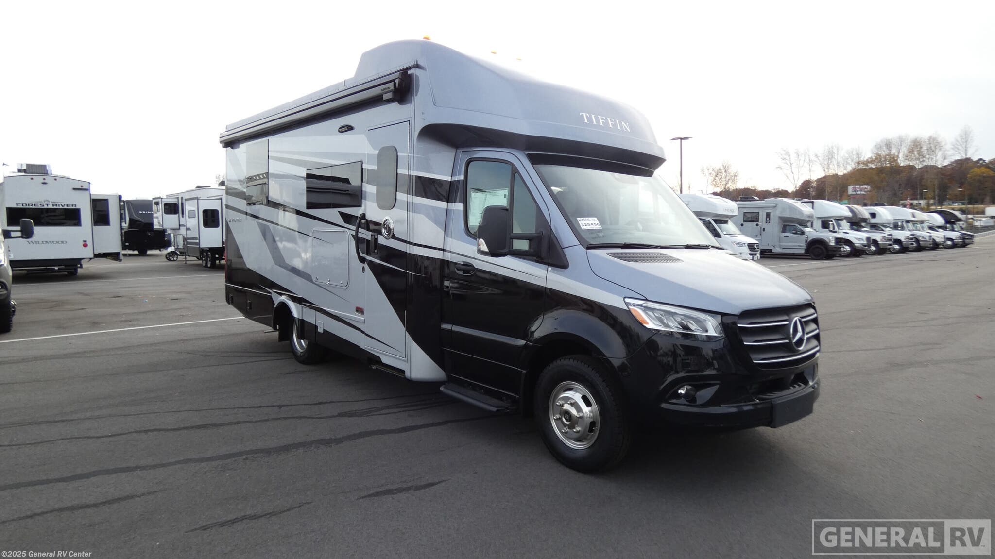 New 2026 Tiffin Wayfarer 25XPW available in Salisbury, North Carolina