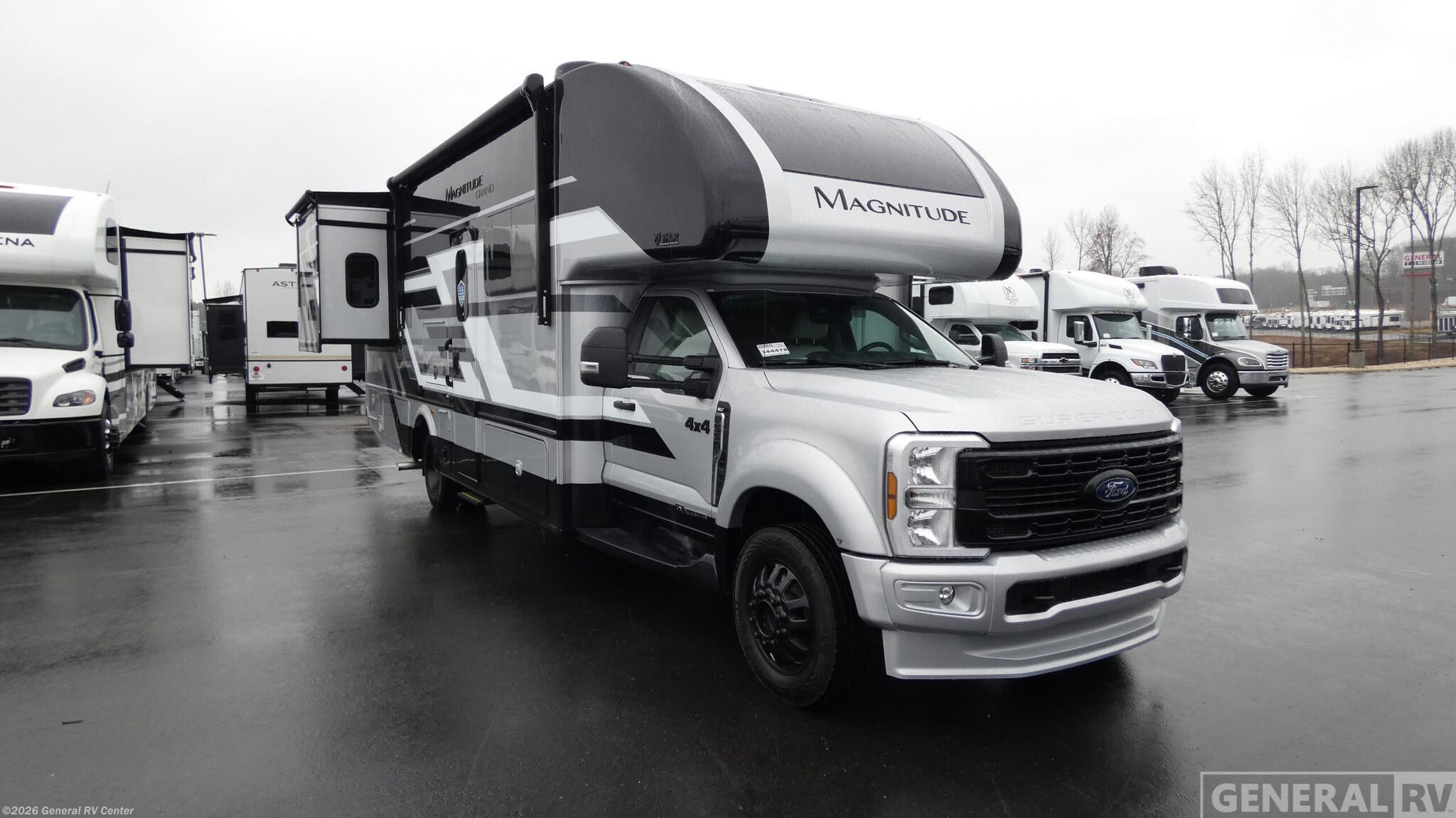 New 2026 Thor Motor Coach Magnitude X32 available in Salisbury, North Carolina