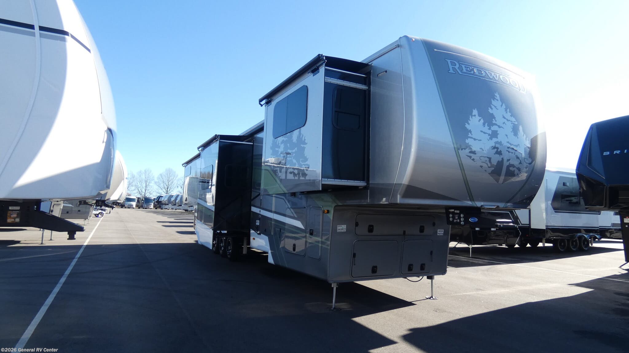 New 2026 CrossRoads Redwood 420FL available in Salisbury, North Carolina