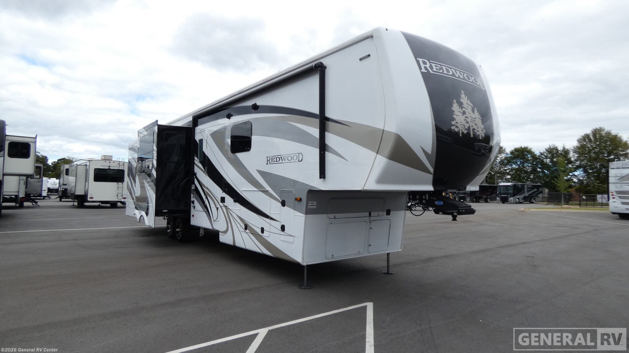 Used 2023 CrossRoads Redwood 4001LK available in Salisbury, North Carolina
