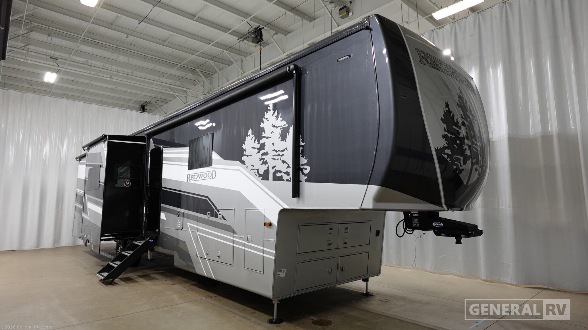 New 2027 CrossRoads Redwood 401LK available in Salisbury, North Carolina