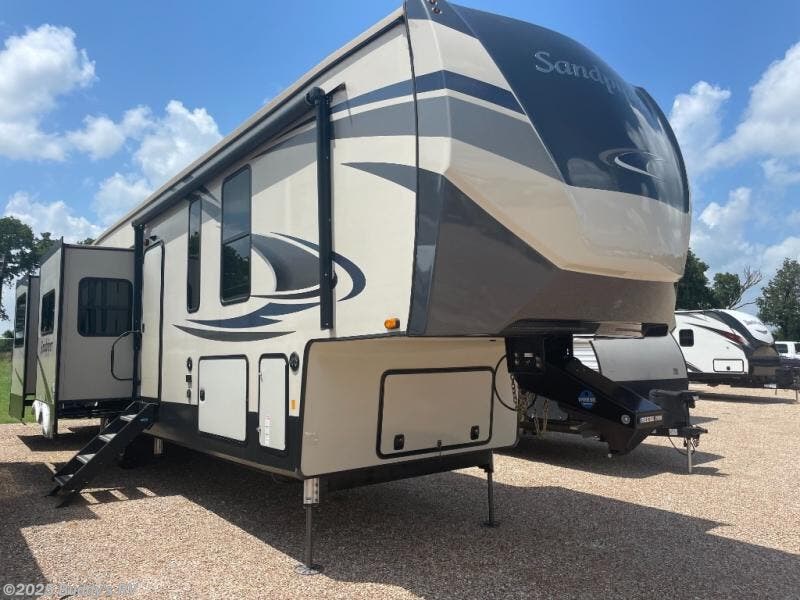 Used 2020 Forest River Sandpiper 39BARK available in Cleburne, Texas