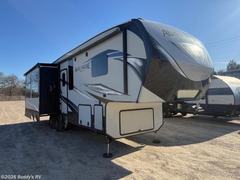 Used 2017 Keystone Avalanche 320RS available in Cleburne, Texas