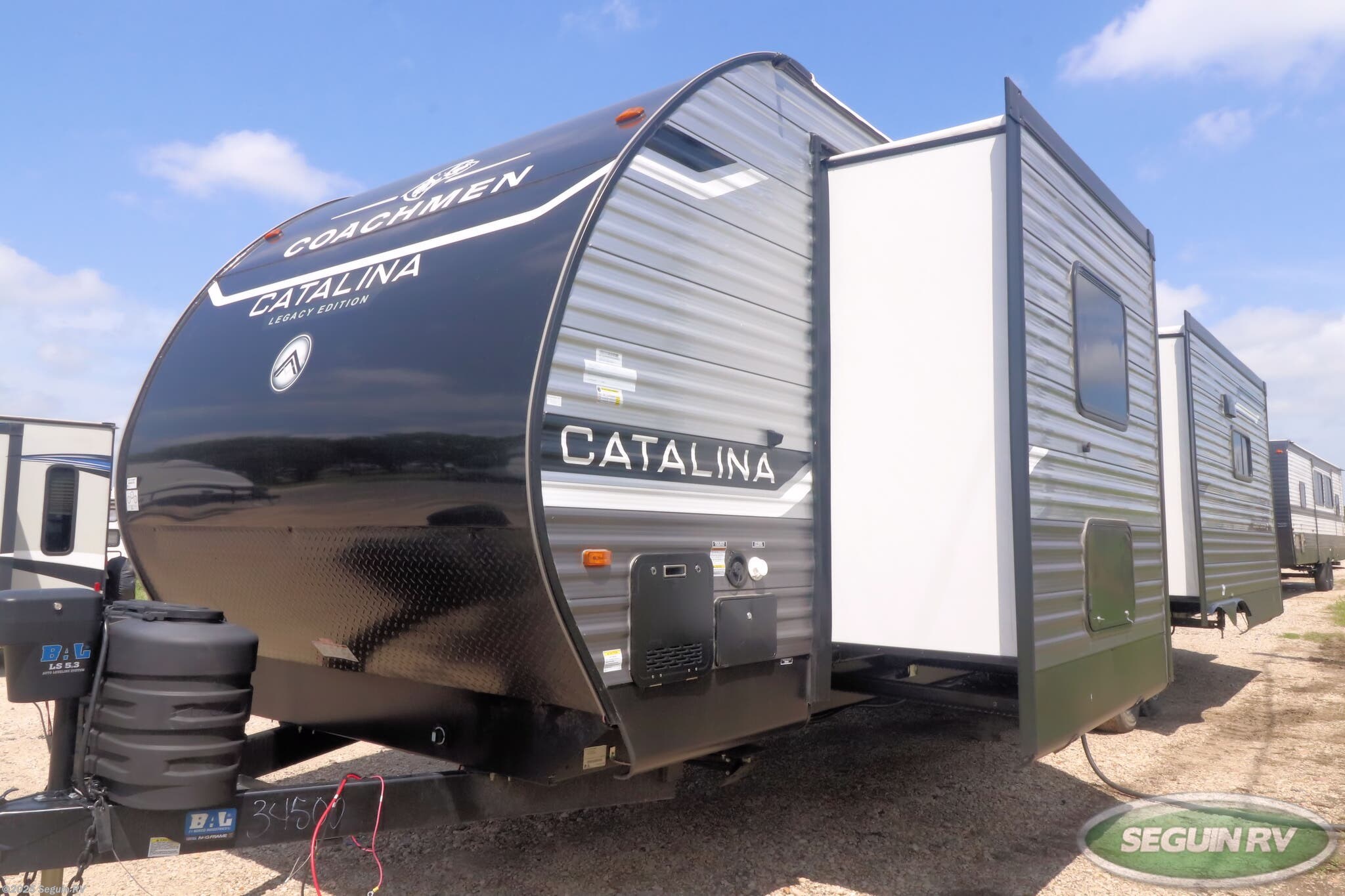 New 2025 Coachmen Catalina Legacy Edition 313RLTS available in Seguin, Texas