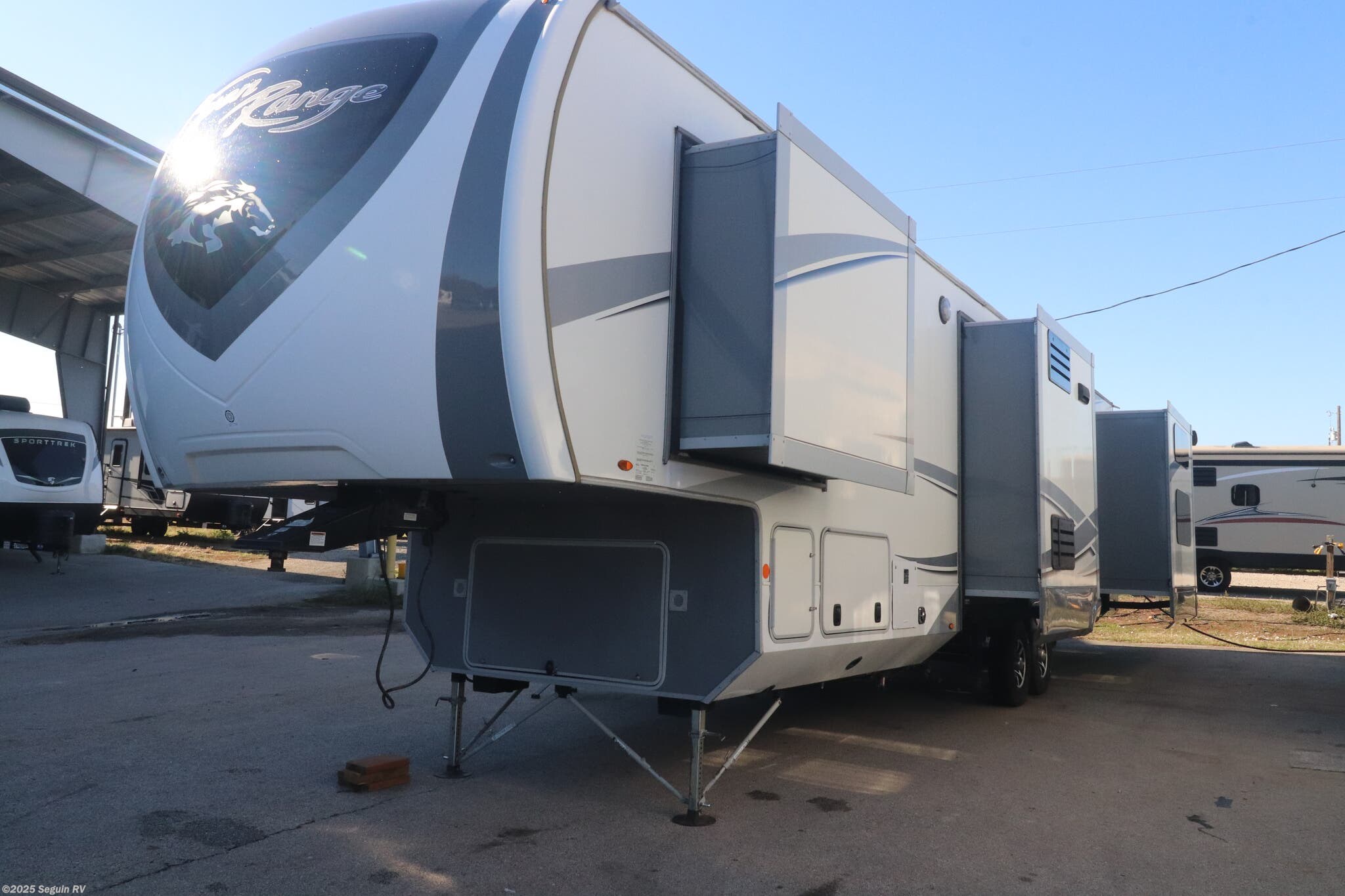 Used 2019 Highland Ridge Open Range 374BHS available in Seguin, Texas