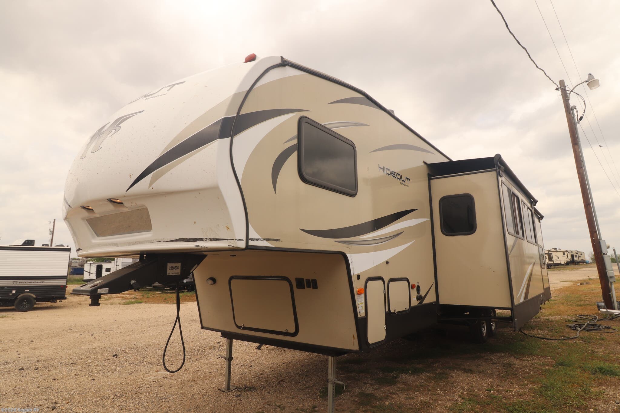 Used 2019 Keystone Hideout 308BHDS available in Seguin, Texas