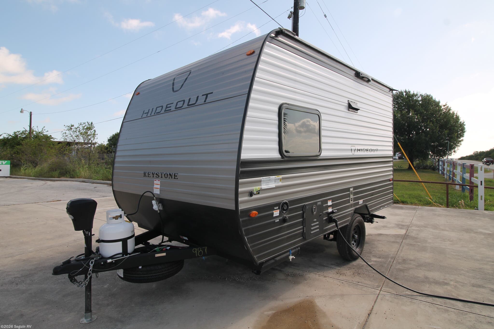 New 2026 Keystone Hideout Mini 123BB available in Seguin, Texas
