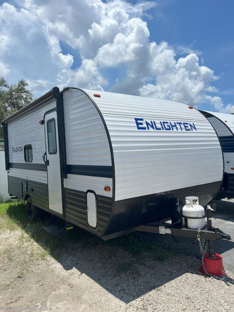 Used 2022 Gulf Stream Enlighten 18BH available in Gibsonton, Florida