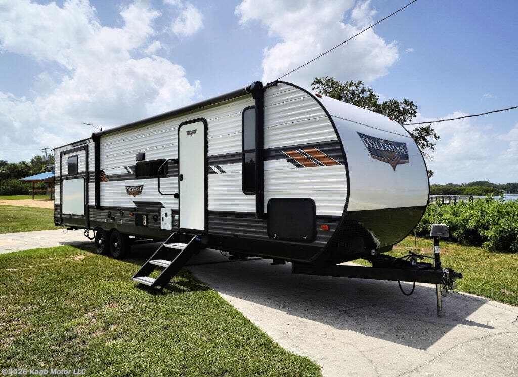 Used 2022 Forest River Wildwood 31KQBTS available in Gibsonton, Florida
