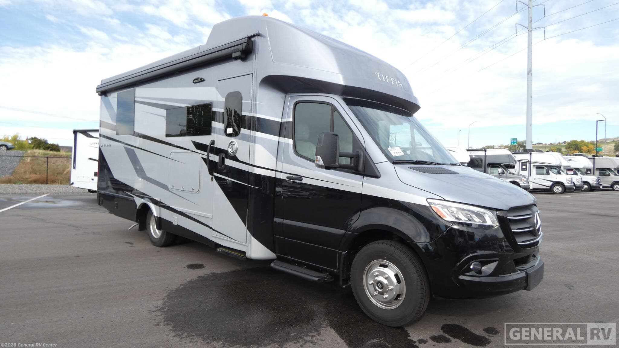 New 2026 Tiffin Wayfarer 25XPW available in South Weber, Utah