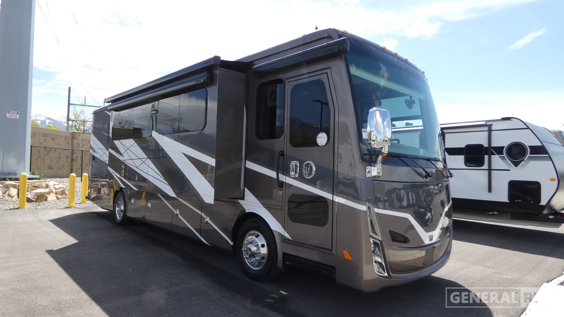 New 2026 Tiffin Allegro Breeze 33BR available in South Weber, Utah