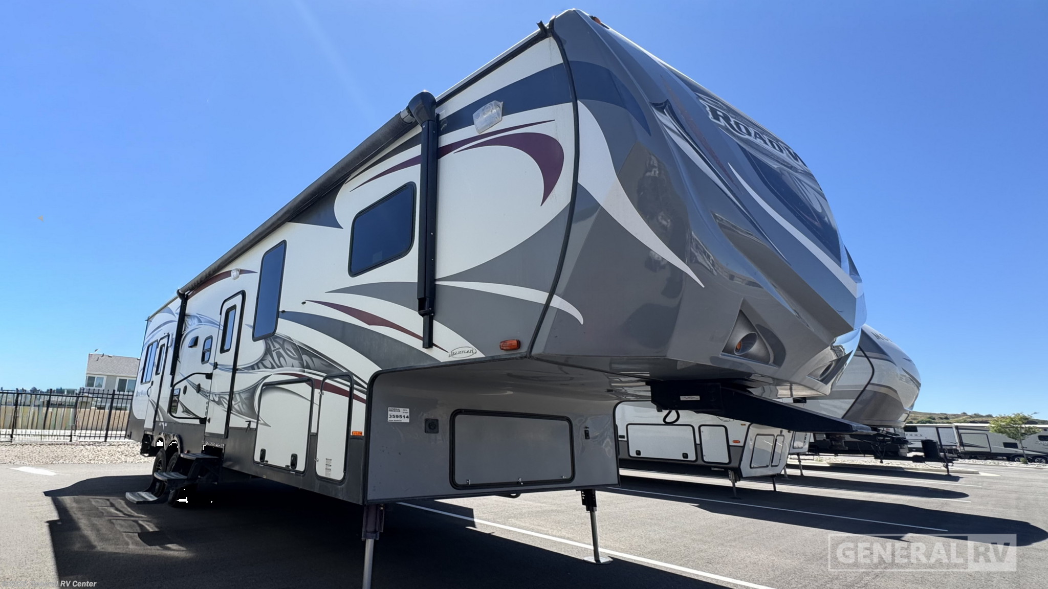 Used 2014 Heartland Road Warrior 305 available in South Weber, Utah
