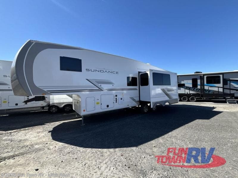 New 2026 Heartland Sundance 28DB available in Little Rock, Arkansas