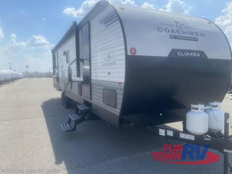Used 2025 Coachmen Clipper 282DORM available in Waller, Texas