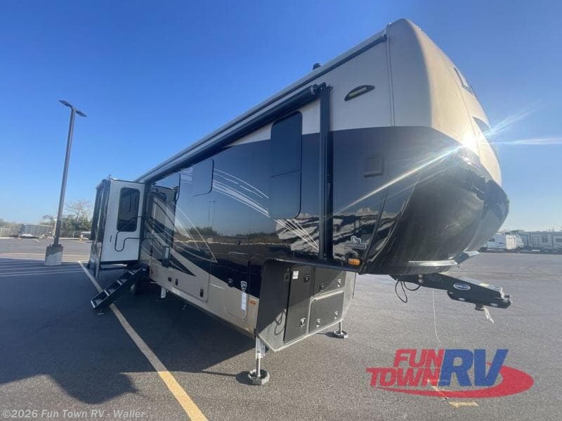 Used 2022 Heartland Landmark 365 CHESAPEAKE available in Waller, Texas