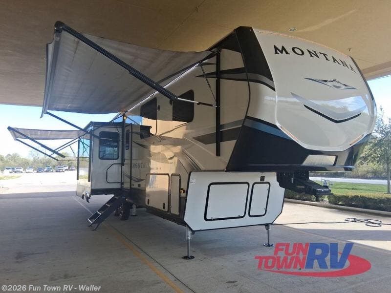 Used 2021 Keystone Montana 3231CK available in Waller, Texas