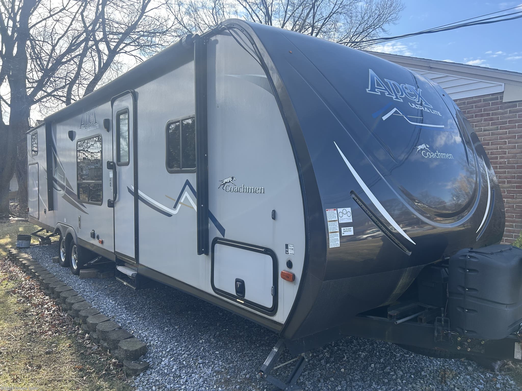 Used 2018 Coachmen Apex 300 BHS available in Palmyra, Pennsylvania