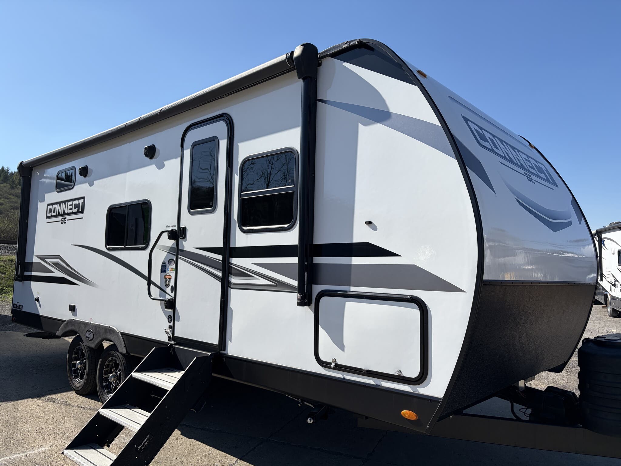 Used 2023 K-Z Connect SE 211MKSE available in Brockway, Pennsylvania