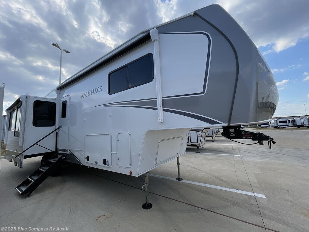 New 2026 Alliance RV Avenue 32RLS available in Buda, Texas