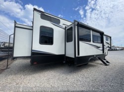Used 2022 Keystone Montana 335BH available in Buda, Texas