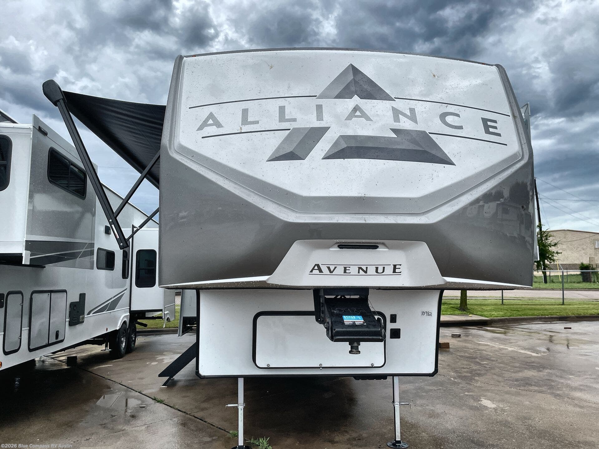 New 2025 Alliance RV Avenue 38DBL available in Buda, Texas
