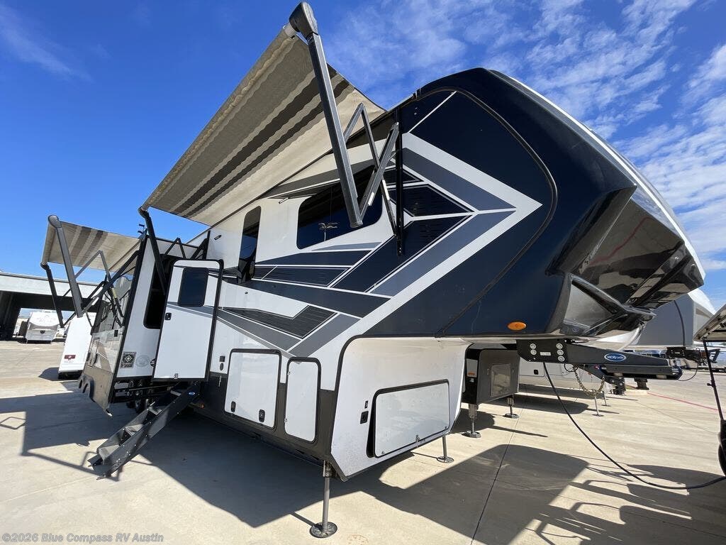 Used 2021 Grand Design Momentum 397TH available in Buda, Texas