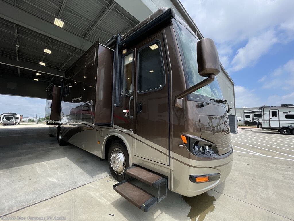 Used 2014 Newmar Ventana LE 3433 available in Buda, Texas