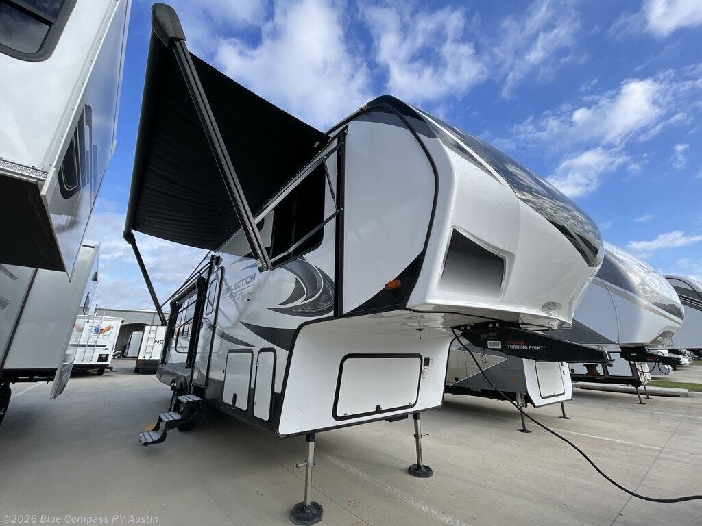 Used 2022 Grand Design Reflection 150 Series 295RL available in Buda, Texas