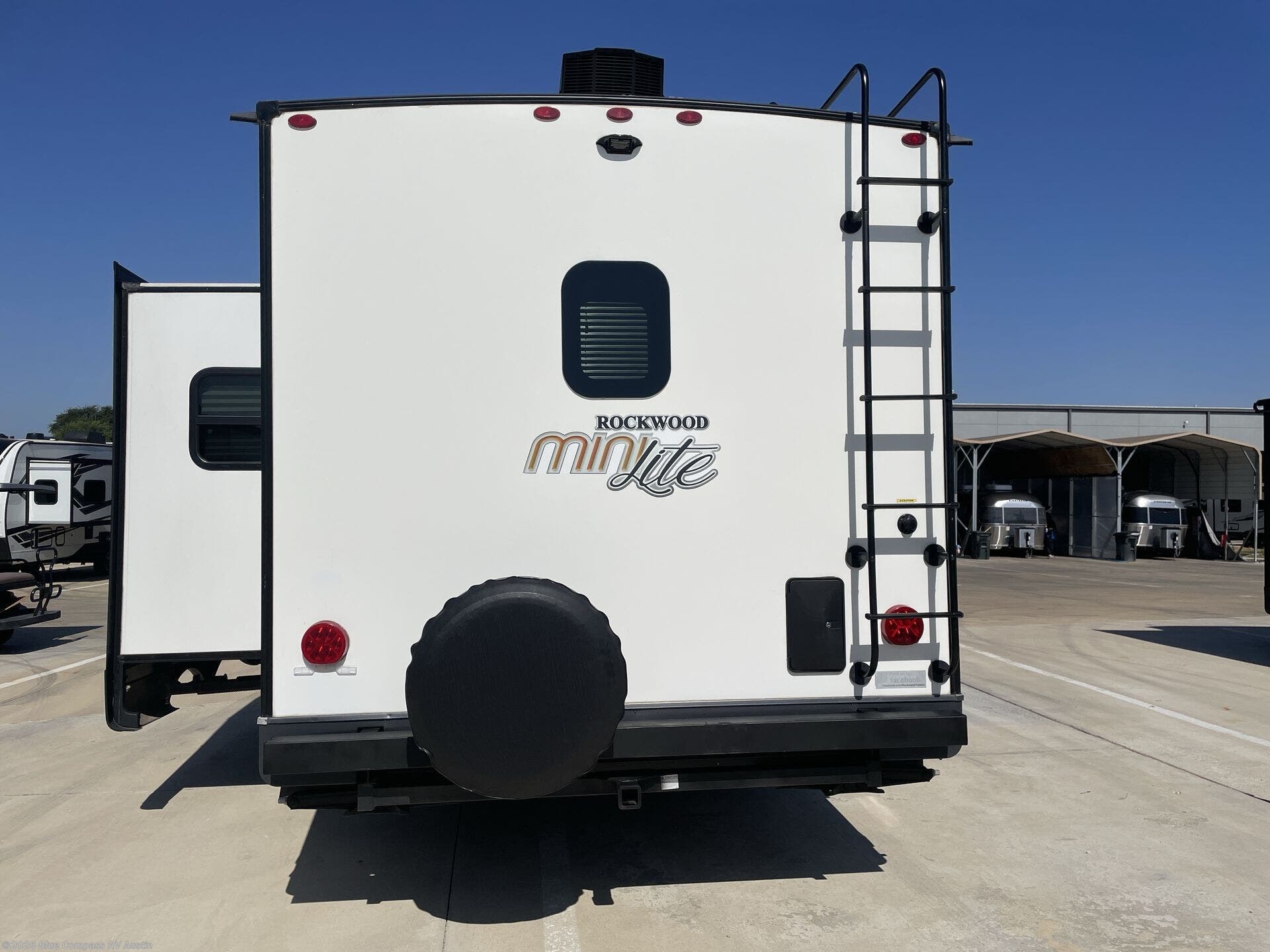 Used 2020 Forest River Rockwood Mini Lite 2511S available in Buda, Texas
