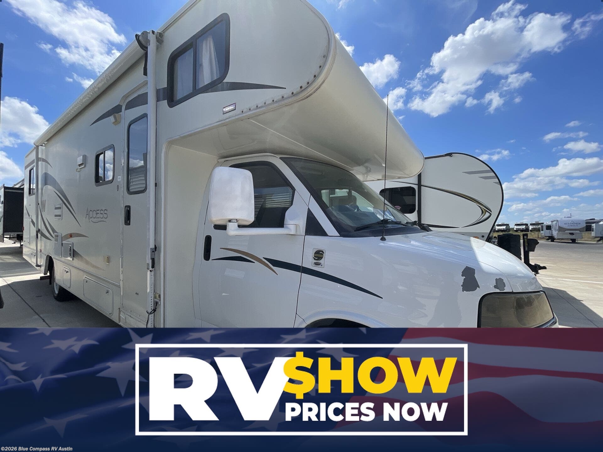 Used 2006 Winnebago Access 31C available in Buda, Texas
