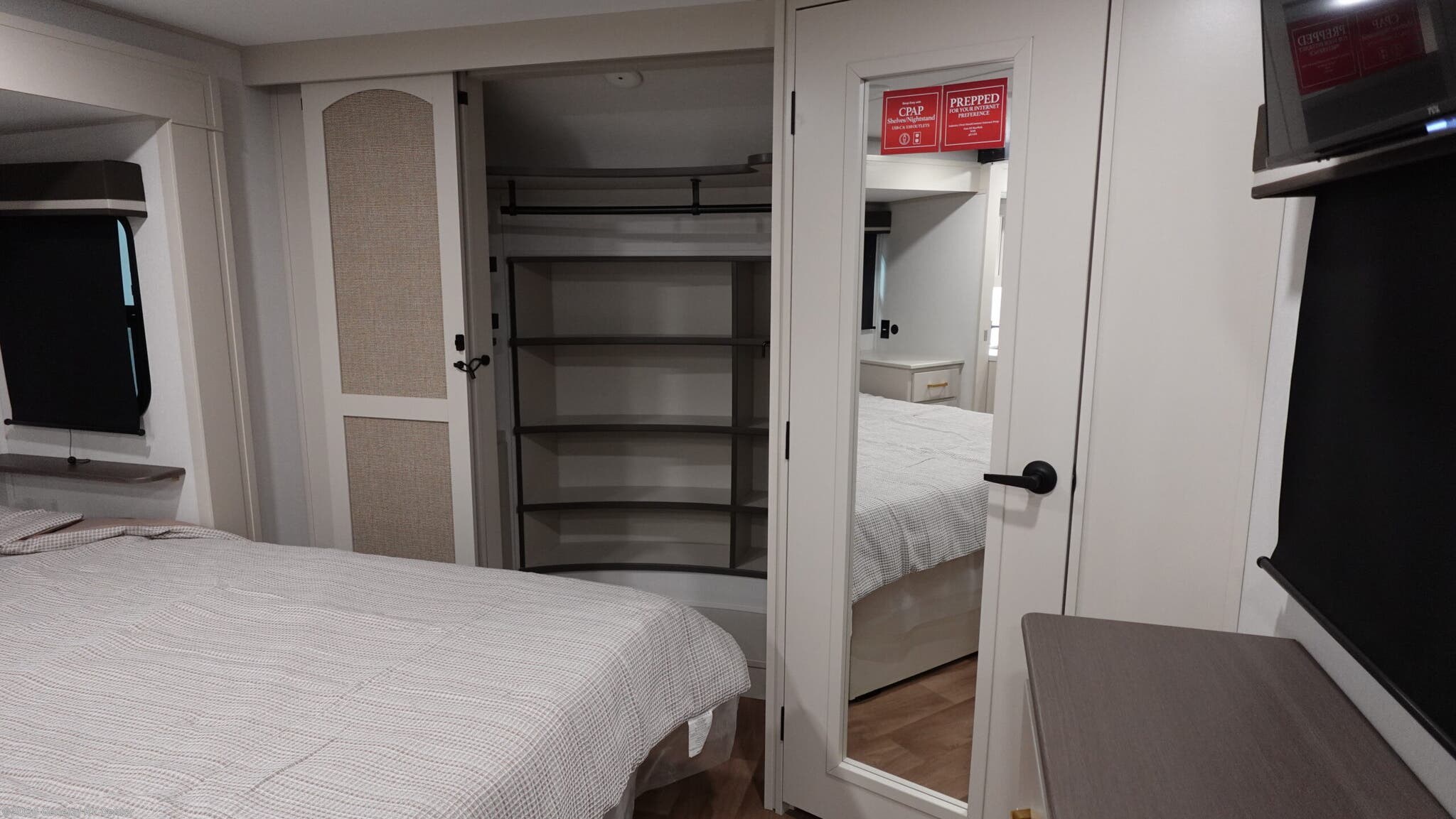 New 2026 Keystone Avalanche 390DS available in Mesa, Arizona