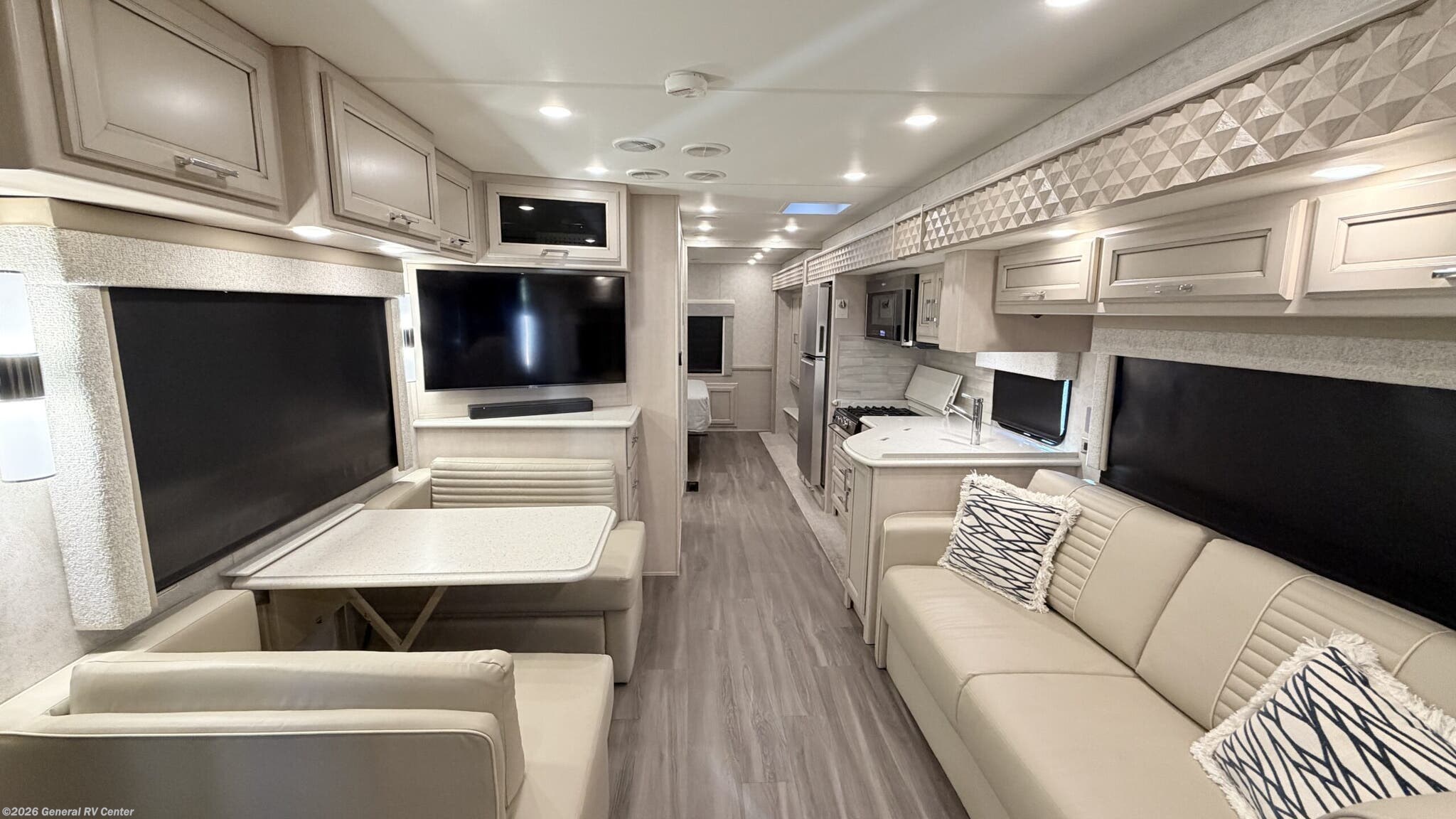 Used 2024 Newmar Bay Star 3014 available in Mesa, Arizona