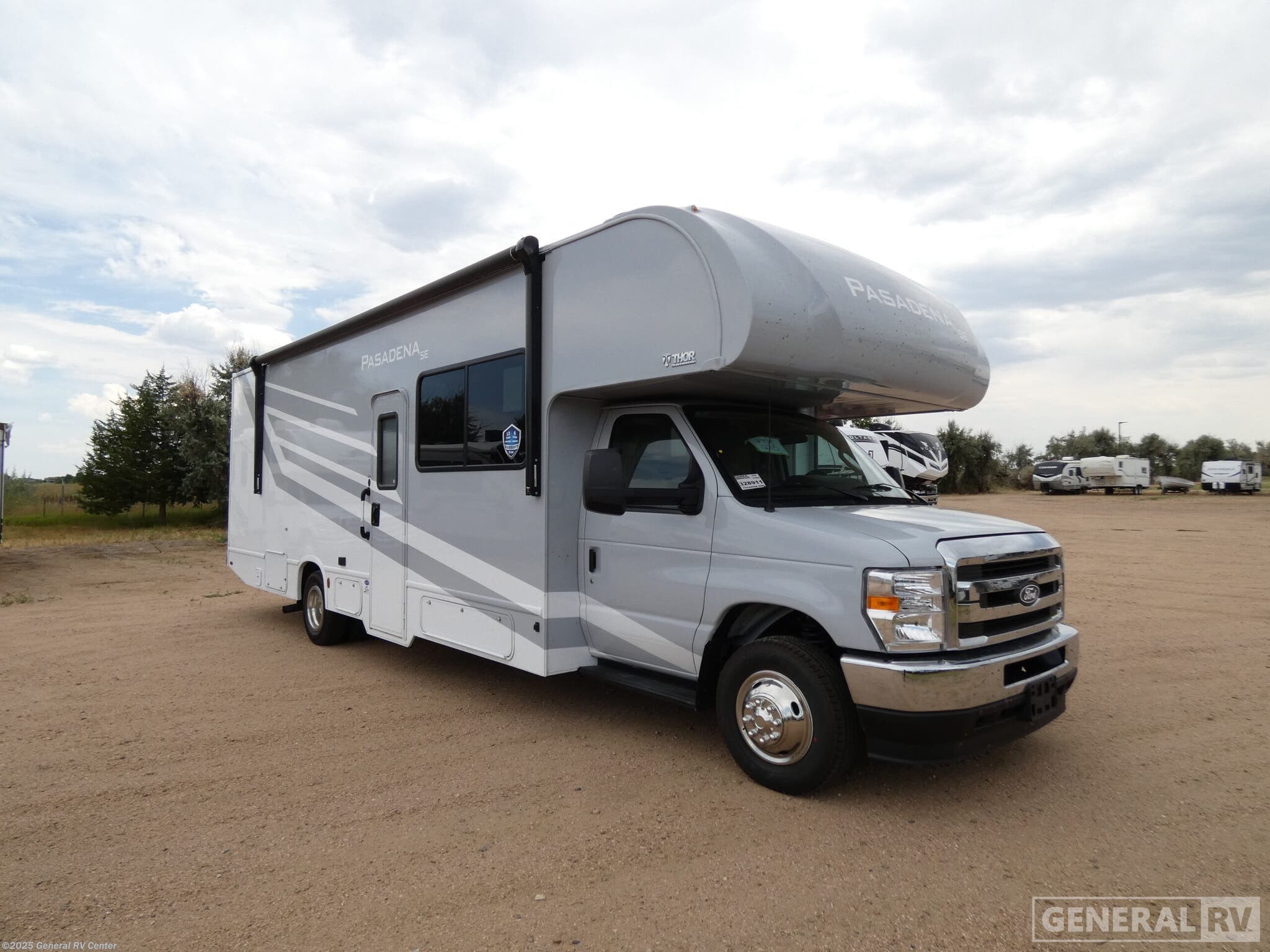 New 2026 Thor Motor Coach Pasadena SE29 available in Longmont, Colorado