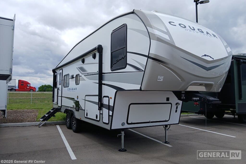 New 2025 Keystone Cougar 24RDS available in Longmont, Colorado