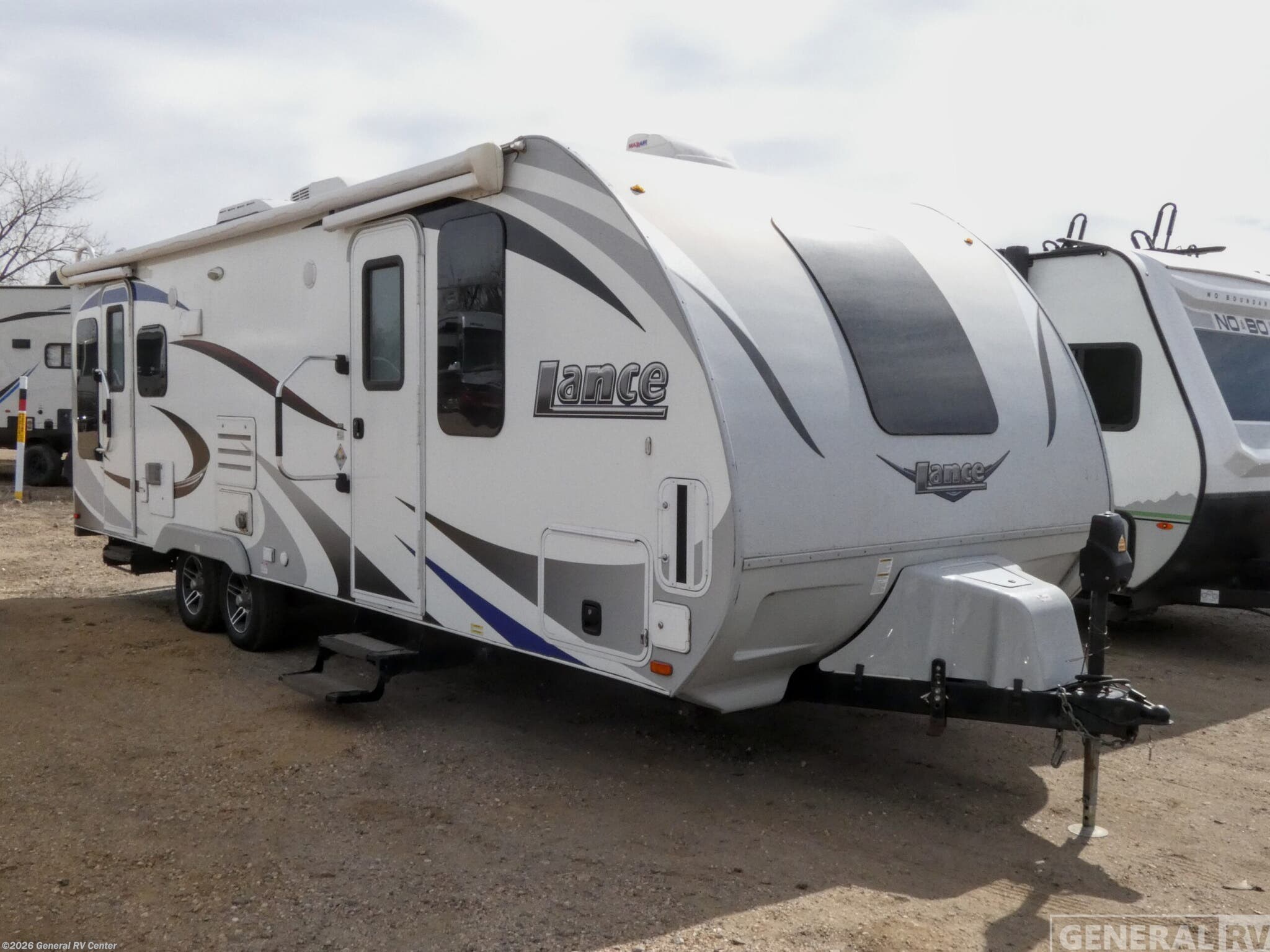 Used 2017 Lance  2375 available in Longmont, Colorado