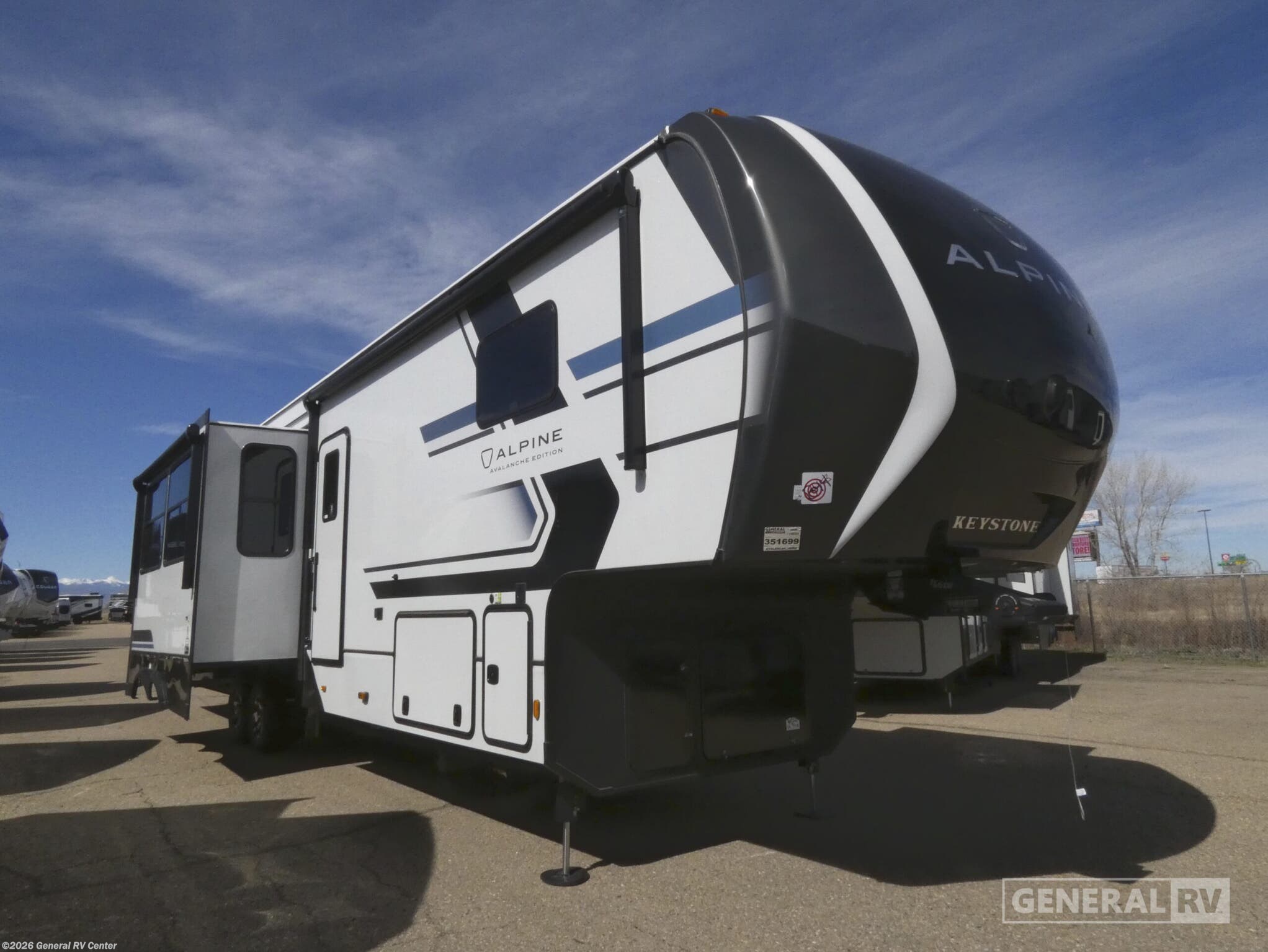 New 2026 Keystone Alpine Avalanche Edition 390DS available in Longmont, Colorado