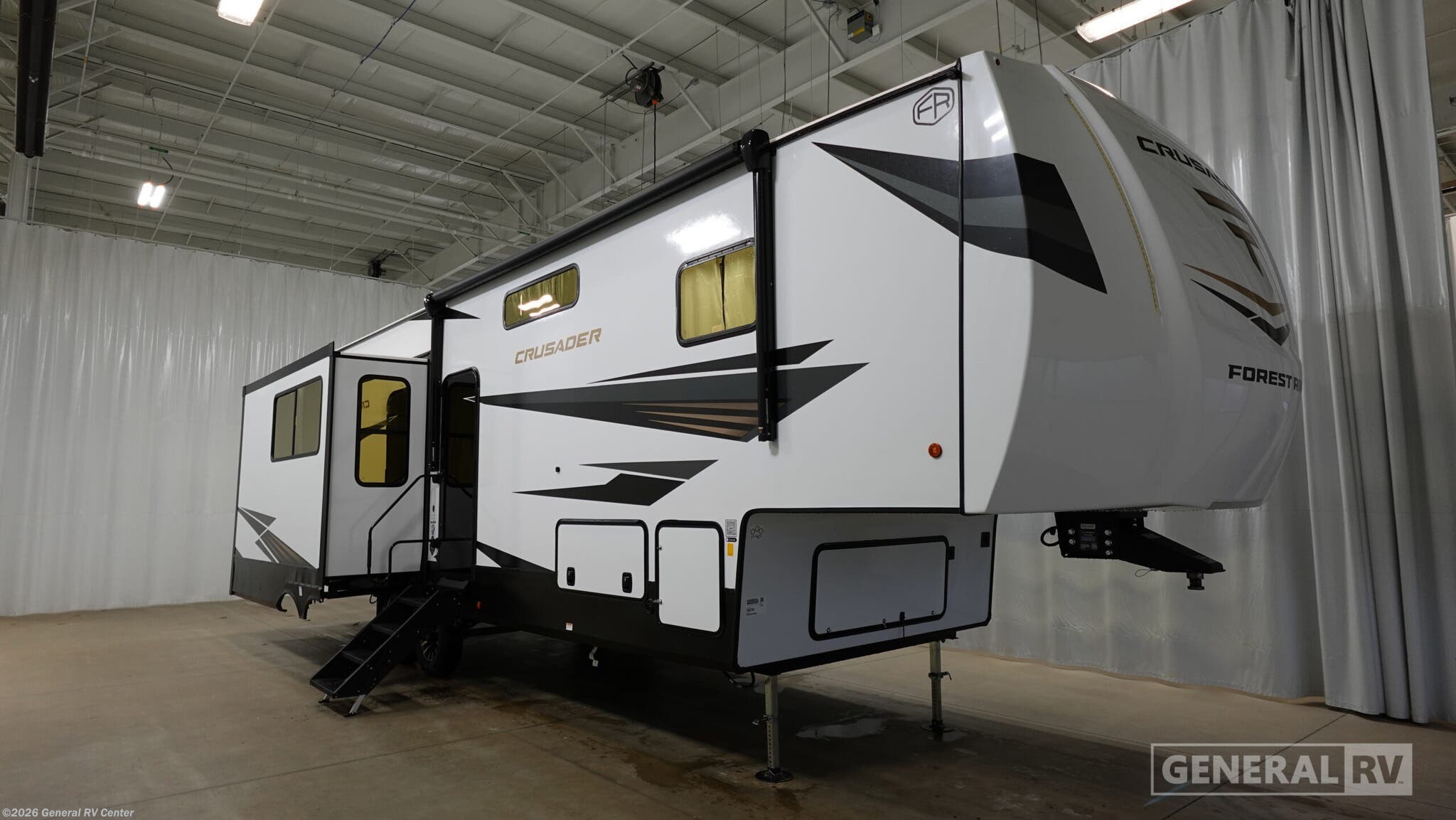 New 2026 Prime Time Crusader KING33 available in Longmont, Colorado