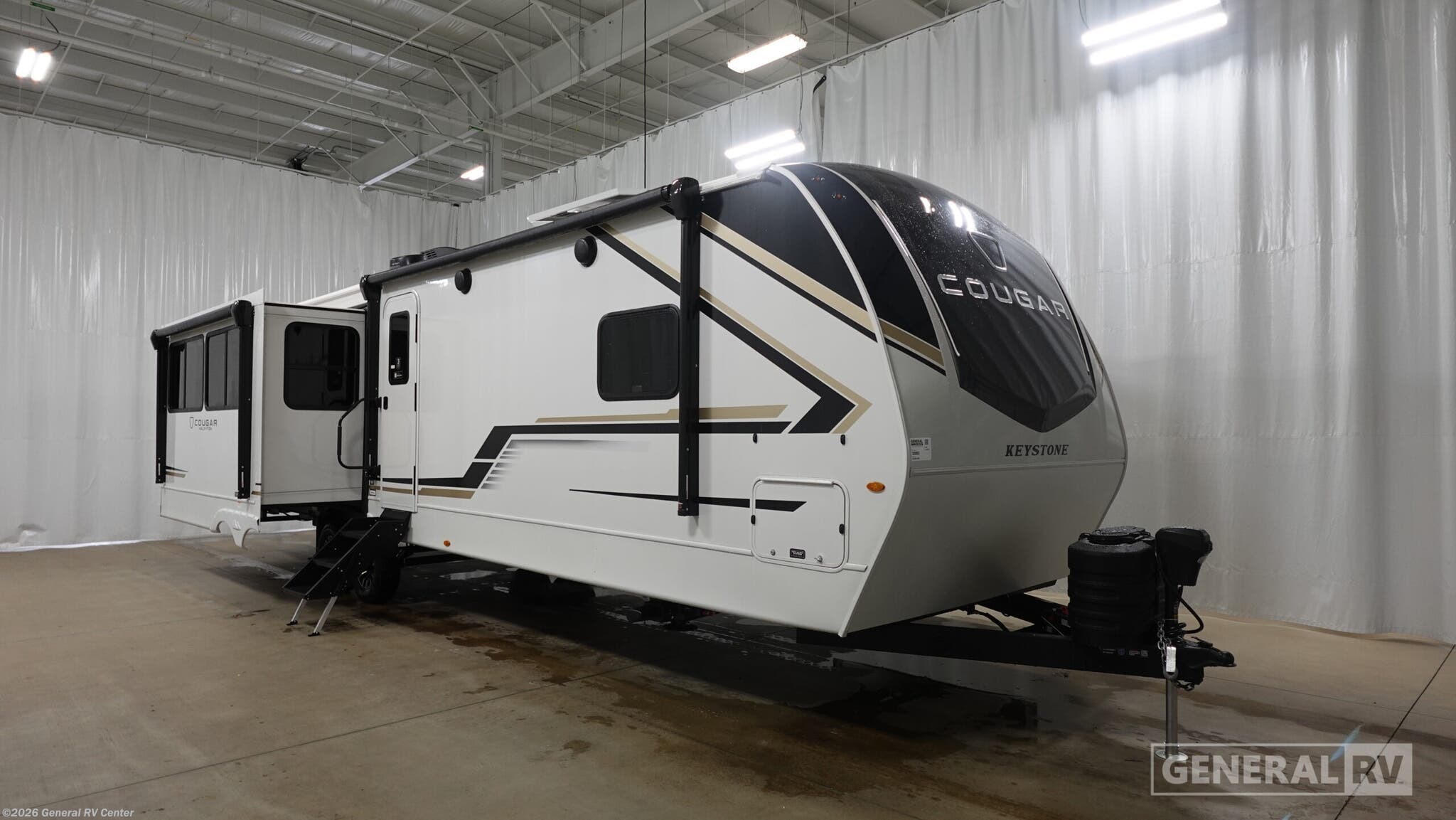 New 2026 Keystone Cougar HALF TON 33RLI available in Longmont, Colorado