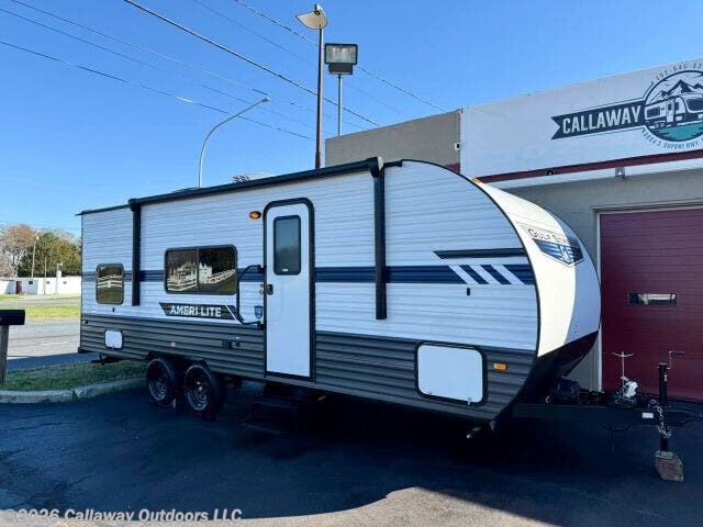 Used 2023 Gulf Stream Ultra Amerilite  Lite 248BH available in Felton, Delaware